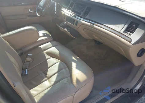 1997 Lincoln Town Car Executive from USA, damaged, VIN 1LNLM81W9VY651120